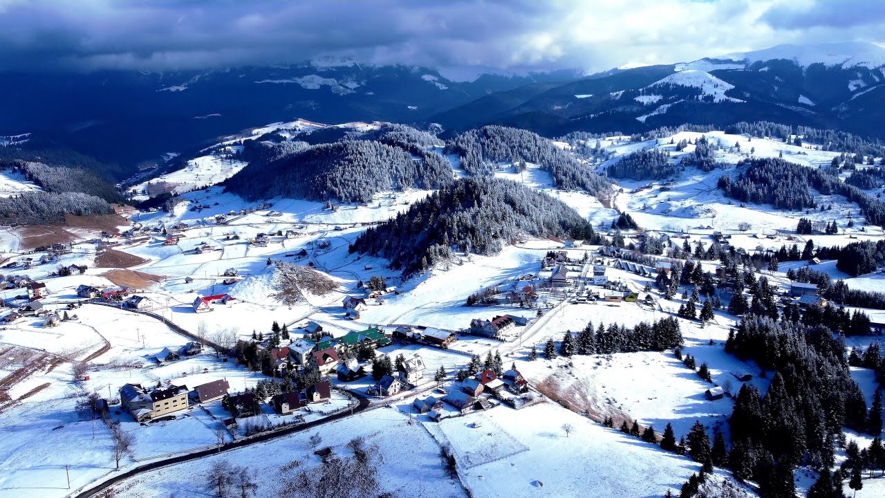 Fundata Village - Panoramic view