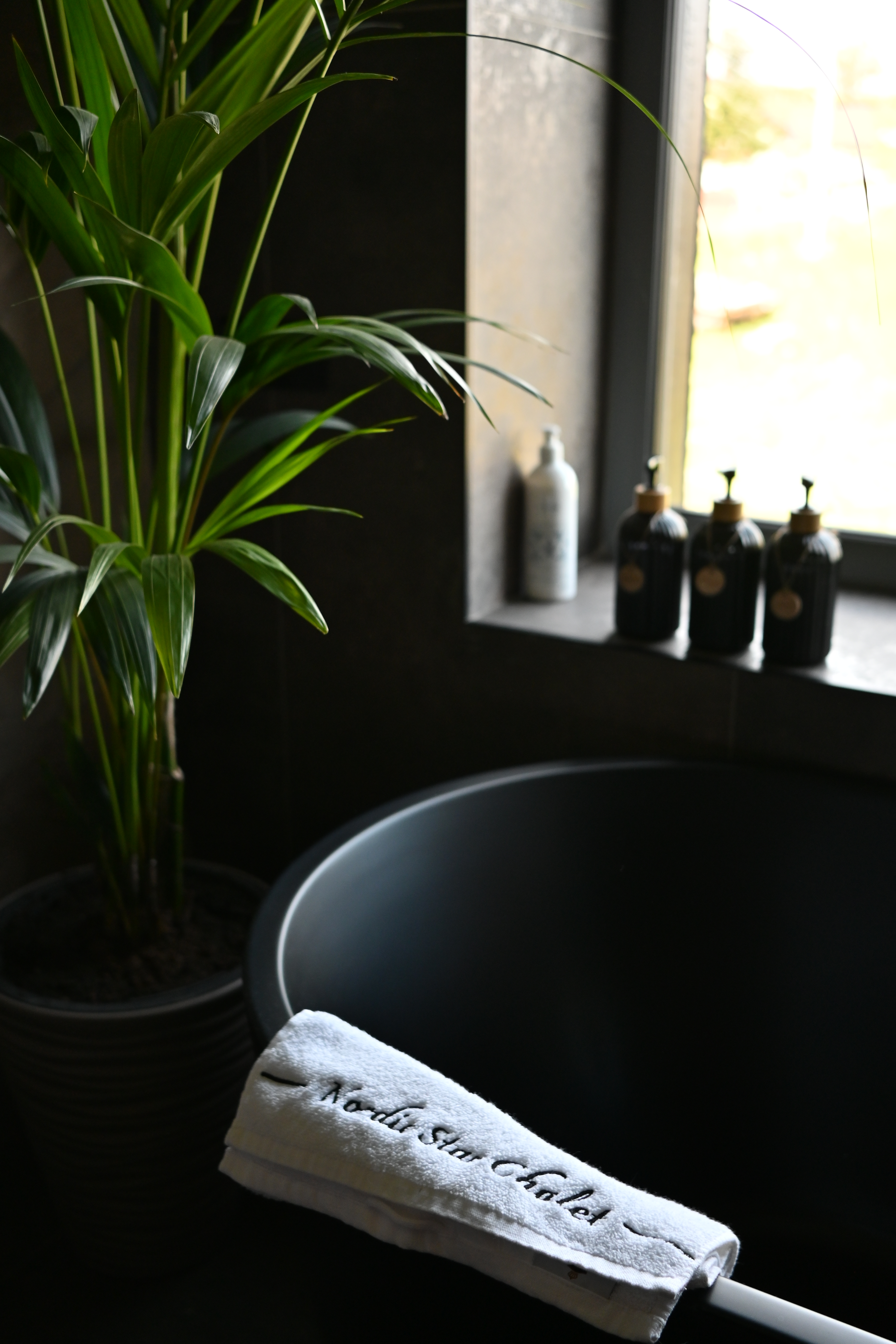 gallery.items.luxuryBathroom.title