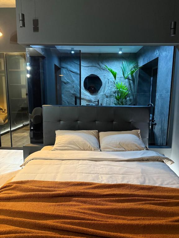 gallery.items.masterBedroom.title