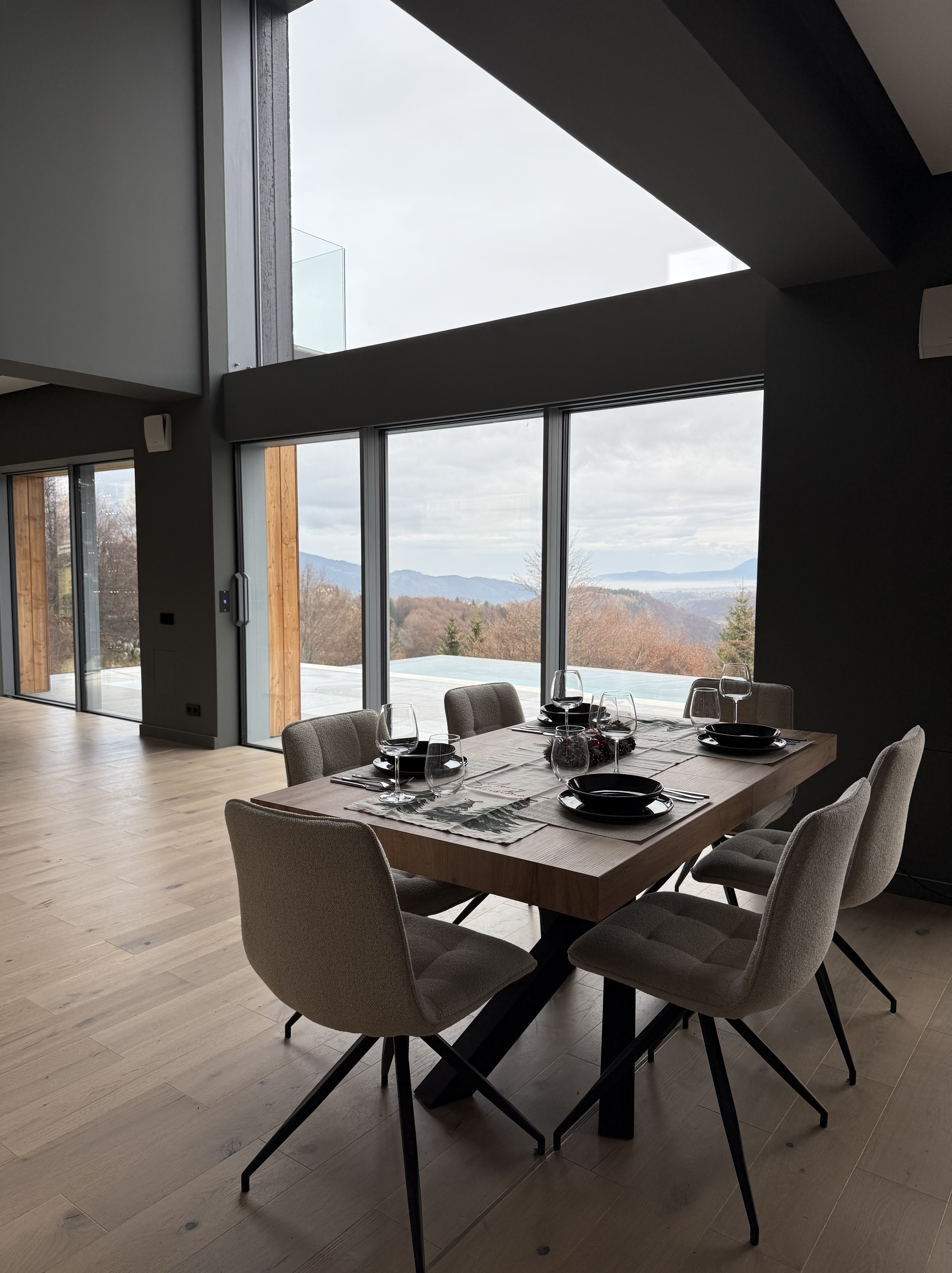 gallery.items.livingRoom.title